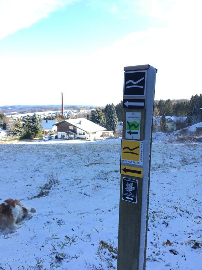 Buchlindenweg - Zimmer & Ferienwohnung Breitscheid  Kültér fotó